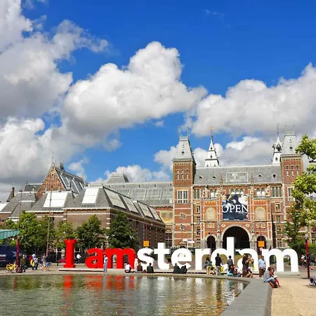 Family - Free Parking *