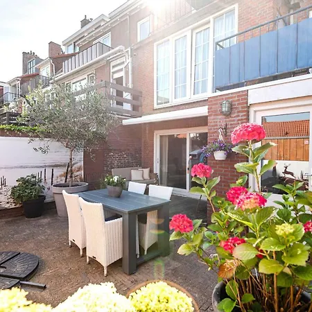 Apartment Oasis Escape *
