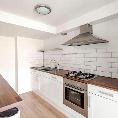 Oasis Escape Apartment *
