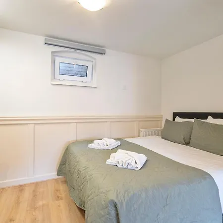 Апартаменты Family Garden Apartment Зандфорт