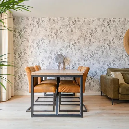 Family - Free Parking Apartment