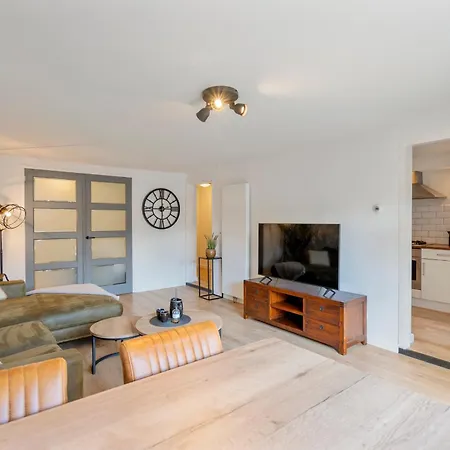 Family - Free Parking Apartamento