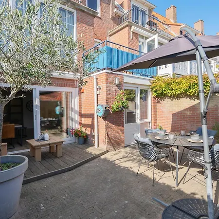 Family Garden Apartment * Зандфорт