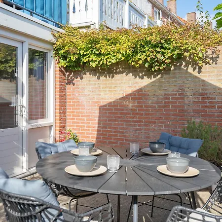 Family Garden Apartment Апартаменты Зандфорт